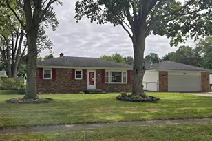 55170 Barksdale St, Osceola, IN 46561 - Photo 1