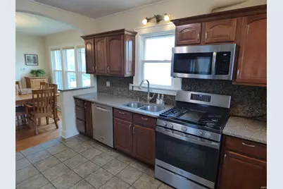 1110 N Saint Joseph Street, South Bend, IN 46617 - Photo 5