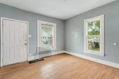 619 N Johnson Street, South Bend, IN 46628 - Photo 5