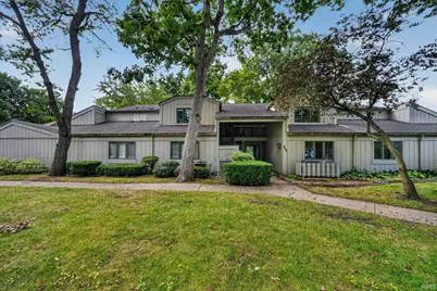 605 E Vistula Terrace #3, Mishawaka, IN 46544 - Photo 1