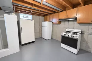 716 W 12th St, Mishawaka, IN 46544 - Photo 27