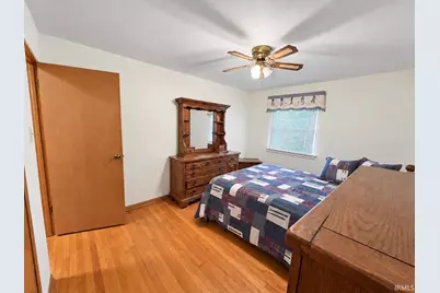 716 W 12th Street, Mishawaka, IN 46544 - Photo 17