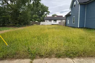 419 Huey St, South Bend, IN 46628 - Photo 1