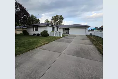 812 W 14th Street, Mishawaka, IN 46544 - Photo 1