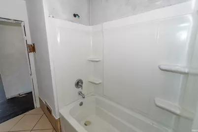 1109 Diamond Avenue, South Bend, IN 46628 - Photo 21