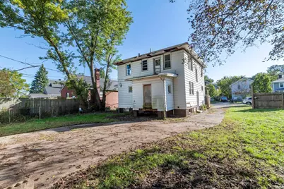 1109 Diamond Avenue, South Bend, IN 46628 - Photo 5
