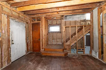 1109 Diamond Avenue, South Bend, IN 46628 - Photo 9