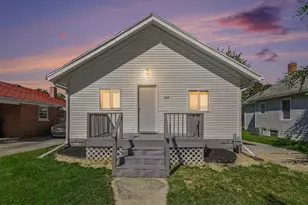 817 E Victoria St, South Bend, IN 46614 - Photo 1