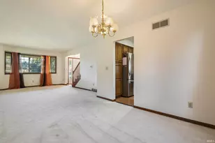 13741 Creston Hills Dr, Mishawaka, IN 46544 - Photo 9