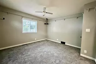 225 Stanley St, Mishawaka, IN 46545 - Photo 11