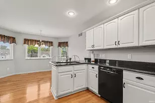 17829 Bay Hill Dr, South Bend, IN 46635 - Photo 11