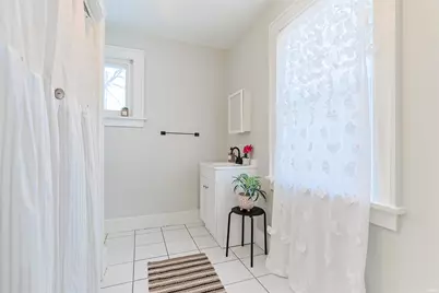 811 E Ewing Avenue, South Bend, IN 46613 - Photo 13
