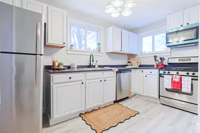 811 E Ewing Avenue, South Bend, IN 46613 - Photo 9