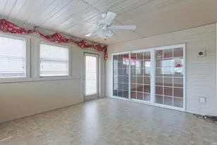 18131 N Cloverleaf Dr, South Bend, IN 46637 - Photo 15