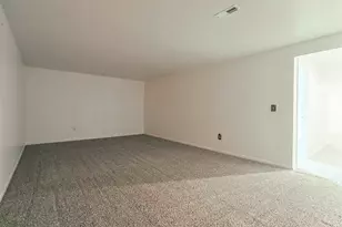 18131 N Cloverleaf Dr, South Bend, IN 46637 - Photo 35