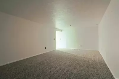 18131 N Cloverleaf Drive, South Bend, IN 46637 - Photo 35