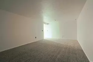 18131 N Cloverleaf Dr, South Bend, IN 46637 - Photo 35