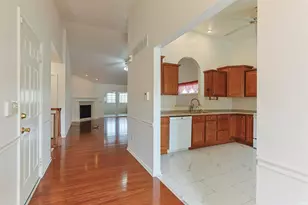 18131 N Cloverleaf Dr, South Bend, IN 46637 - Photo 5