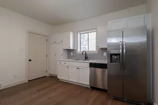 519 S Grant St, South Bend, IN 46619 - Photo 9