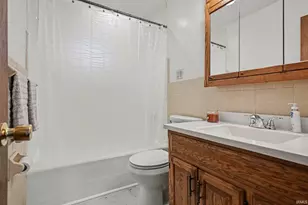 19401 Haviland Dr, South Bend, IN 46637 - Photo 7