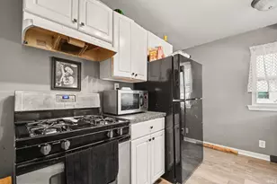 1722 O Brien St, South Bend, IN 46628 - Photo 7