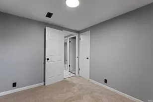 1715 Altgeld St, South Bend, IN 46614 - Photo 23