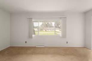 16344 Ronnies Dr, Mishawaka, IN 46544 - Photo 9
