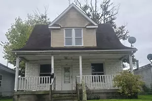 822 E Bowman St, South Bend, IN 46613 - Photo 1