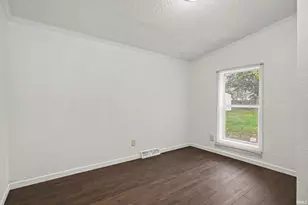 24193 Fillmore Rd, South Bend, IN 46619 - Photo 15