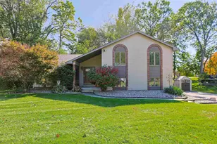 11044 E River Oaks Ln, Osceola, IN 46561 - Photo 1