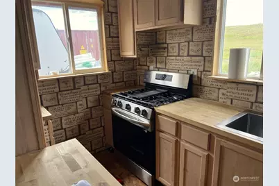 2 Mountain View Drive N, Oroville, WA 98844 - Photo 11