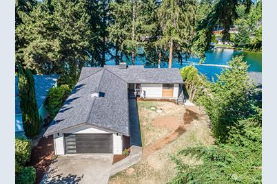 3521 Lakeridge Drive E, Lake Tapps, WA 98391 - Photo 1