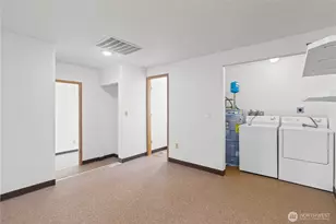 858 E Smith Rd, Bellingham, WA 98226 - Photo 37