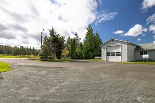 858 E Smith Rd, Bellingham, WA 98226 - Photo 11