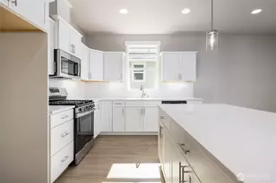 825 Parkland Loop, Sedro Woolley, WA 98284 - Photo 11