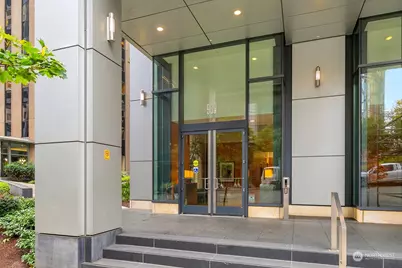 909 5th Avenue #2103, Seattle, WA 98104 - Photo 3