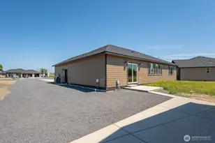 6425 NE Road 2 15, Moses Lake, WA 98837 - Photo 7