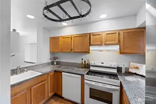 13231 SE 256th St, Kent, WA 98042 - Photo 5