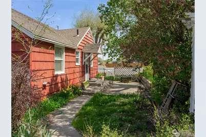 323 Buttercup Street S, Soap Lake, WA 98851 - Photo 1