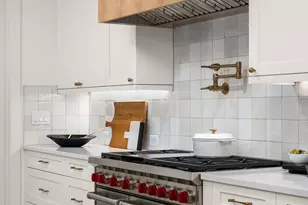 1588 102nd Ave NE, Bellevue, WA 98004 - Photo 11