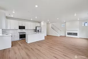 1447 121st Ave SE, Lake Stevens, WA 98258 - Photo 3