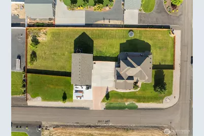 527 Road I.6 NE, Moses Lake, WA 98837 - Photo 3