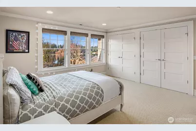 8910 NE 33rd Street, Yarrow Point, WA 98004 - Photo 25