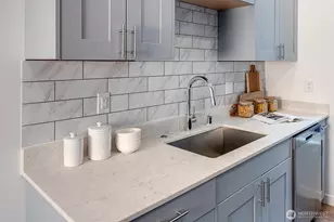 2713 E Yesler Wy, Seattle, WA 98122 - Photo 13