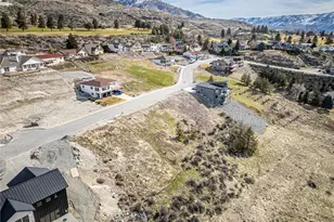 124 Hillcrest Pl, Chelan, WA 98816 - Photo 1