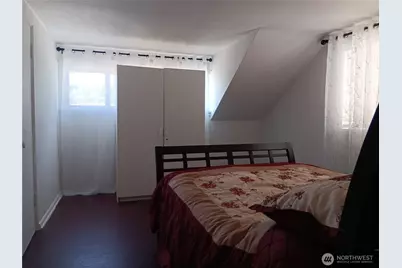 522 NE 127th Street, Seattle, WA 98125 - Photo 9