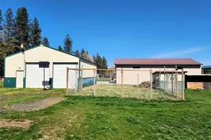 39024 Petrie Ln E, Davenport, WA 99122 - Photo 7