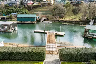 8171 Sandy Hook Dr, Clinton, WA 98236 - Photo 5