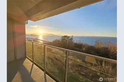 600 S State Street #101, Bellingham, WA 98225 - Photo 1