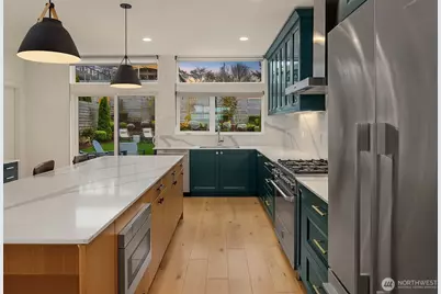 2521 NW 92nd Street, Seattle, WA 98117 - Photo 13